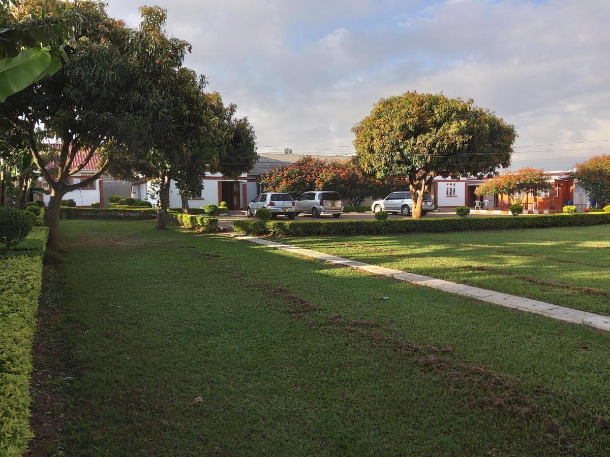 Lucia Villas Mbale Exteriér fotografie